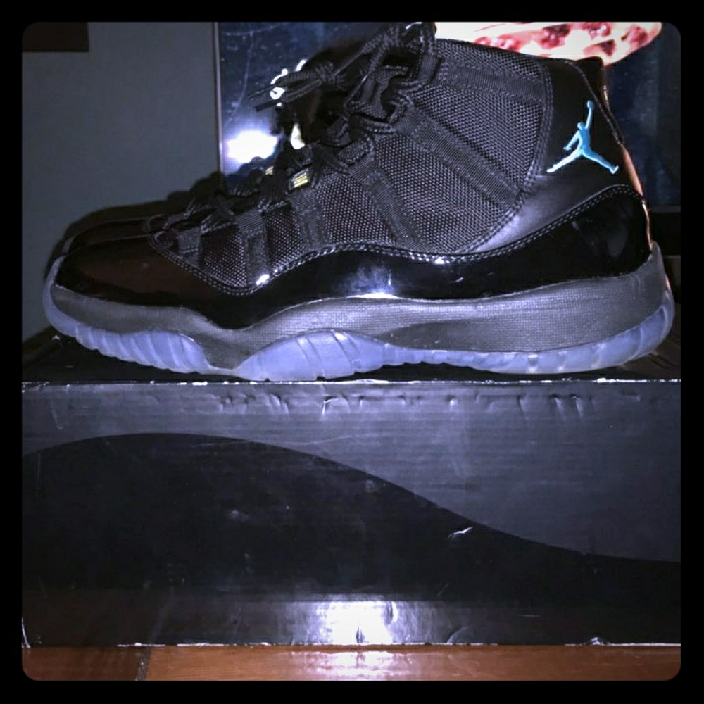 Air Jordan 11, Gamma Blue, Size 12